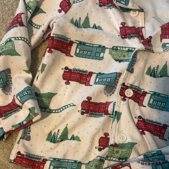 Carters holiday Train Pajama Set size 4T - Picture 2 of 5